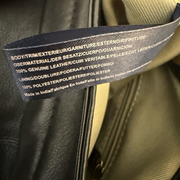 American Leather Co. Black Leather Acorn Double Entry Crossbody bag - Picture 16 of 16